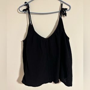 Old Navy Black V-Neck Tank Top